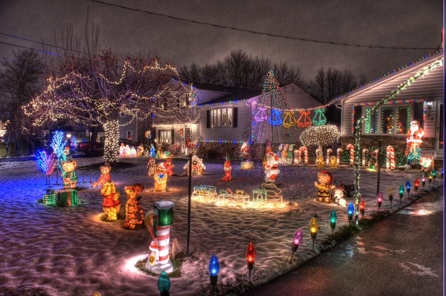 Christmas lights on Rahway Road in Gates, New York near Rochester